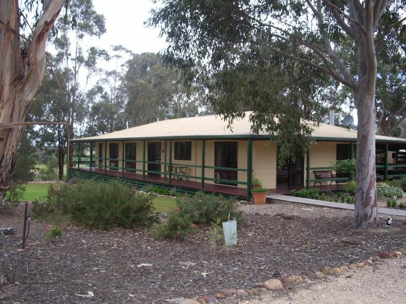 383 Wombat Road, Valencia Creek VIC 3860