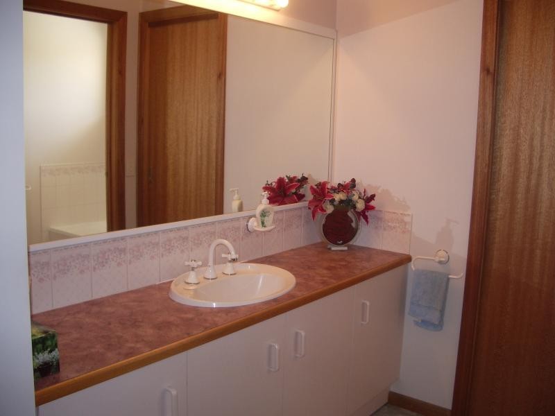 322 Lower Cairnbrooke Road, Glengarry VIC 3854