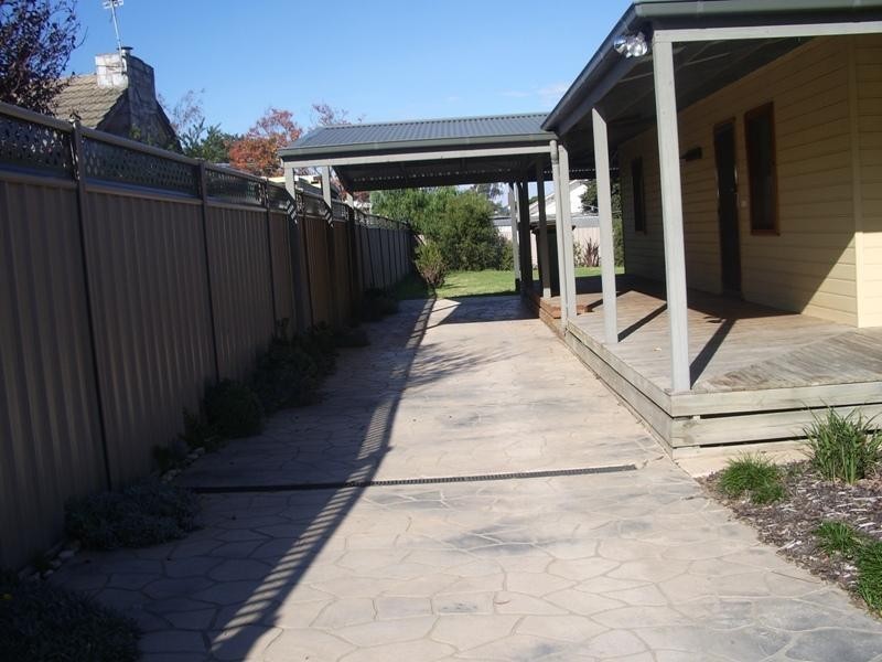 30 Bruce Street, Heyfield VIC 3858