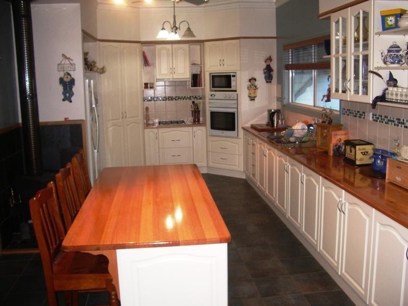 7 Mary Street, Heyfield VIC 3858