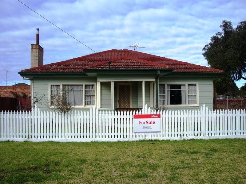 2 Fitzroy St, Sale VIC 3850