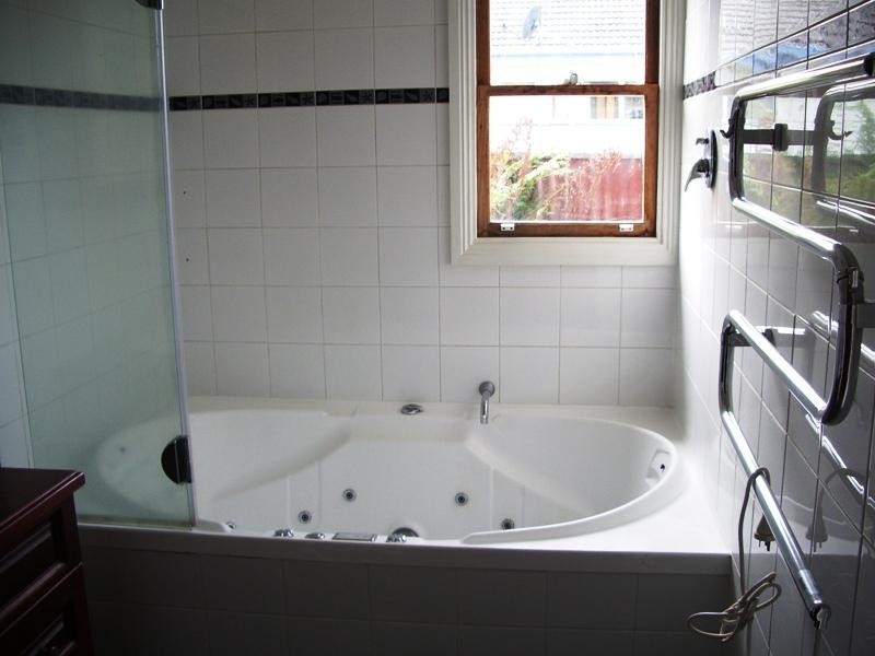 2 Fitzroy St, Sale VIC 3850