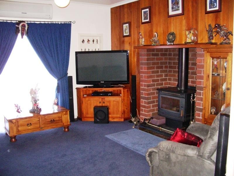 15 Bruce Street, Heyfield VIC 3858