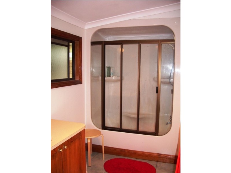 57 Maffra Road, Heyfield VIC 3858