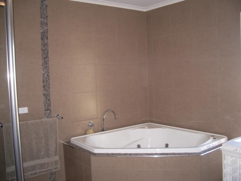 15 Lee Street, Stratford VIC 3862