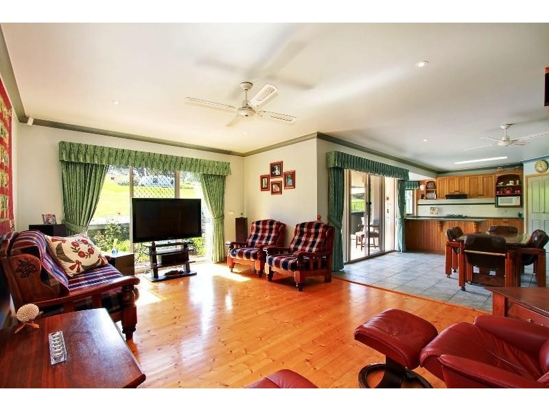 42 Racecourse Road, Heyfield VIC 3858