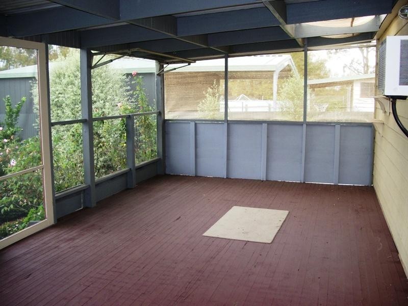 57 Maffra Road, Heyfield VIC 3858