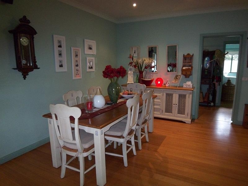 9 Clarke Street, Heyfield VIC 3858