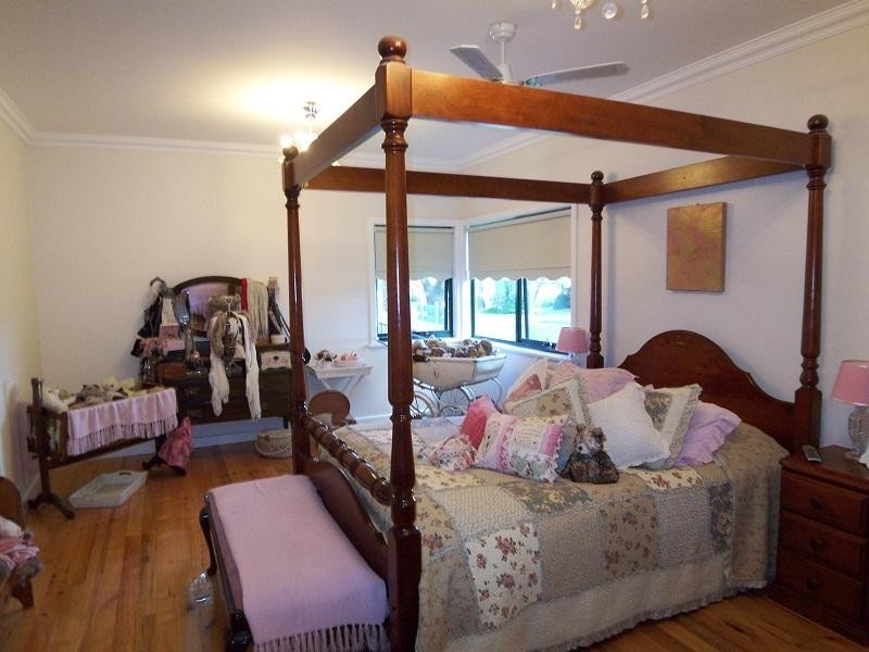 9 Clarke Street, Heyfield VIC 3858