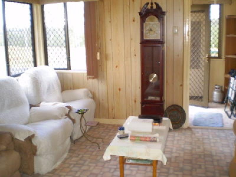 39 Lobb Street, Churchill QLD 4305