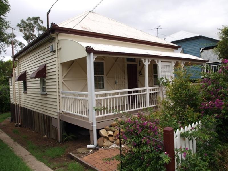 28 Park St, Ipswich QLD 4305