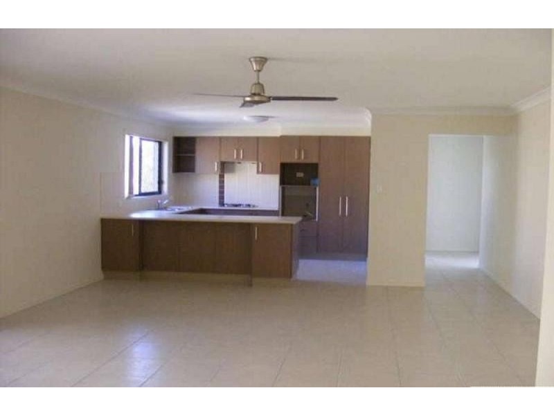 4 Serenity Street, Brassall QLD 4305