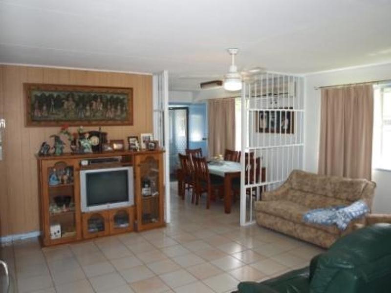 2 Mahogany St, Raceview QLD 4305