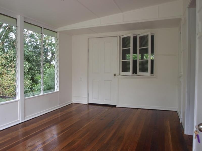 2 Kennedy St, Ipswich QLD 4305