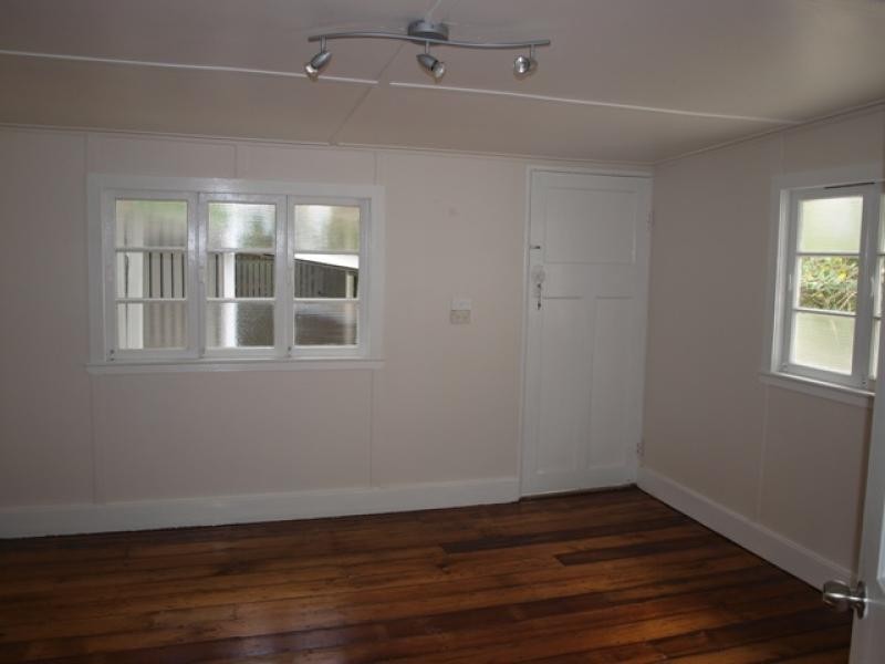 2 Kennedy St, Ipswich QLD 4305