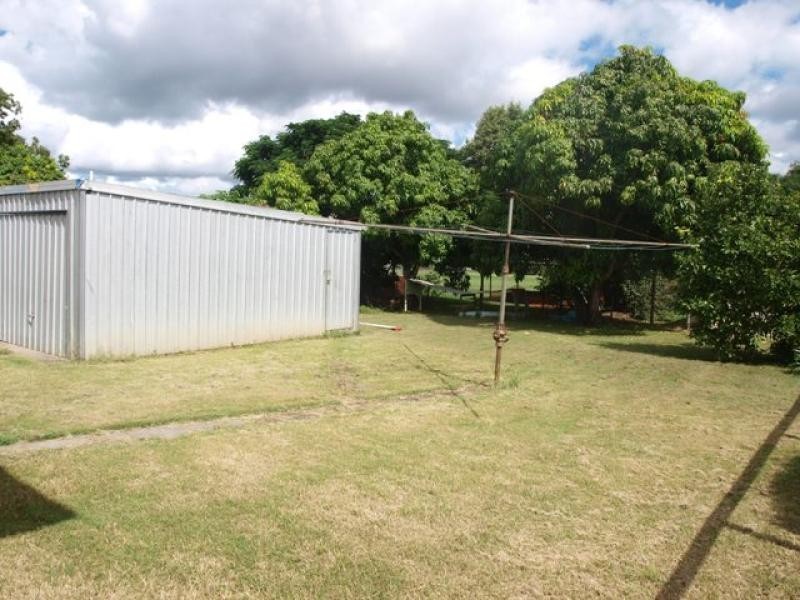 18 Blackwood st, East Ipswich QLD 4305