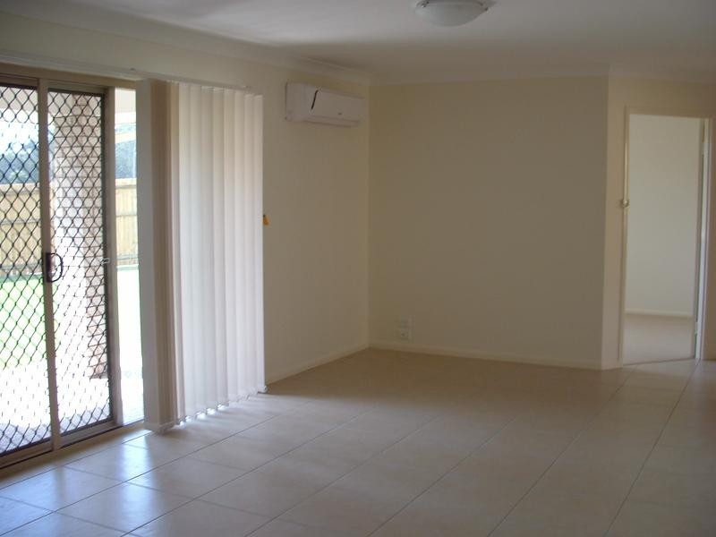 35 Polzin  St, Redbank Plains QLD 4301