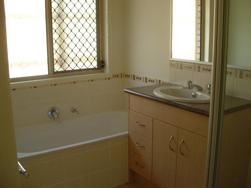 35 Polzin  St, Redbank Plains QLD 4301