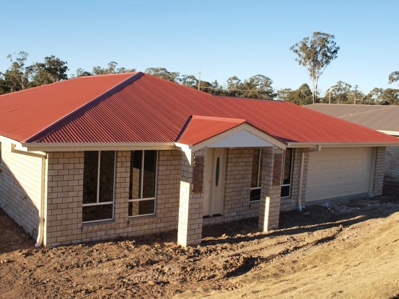 25 Eric Drive, Blackstone QLD 4304