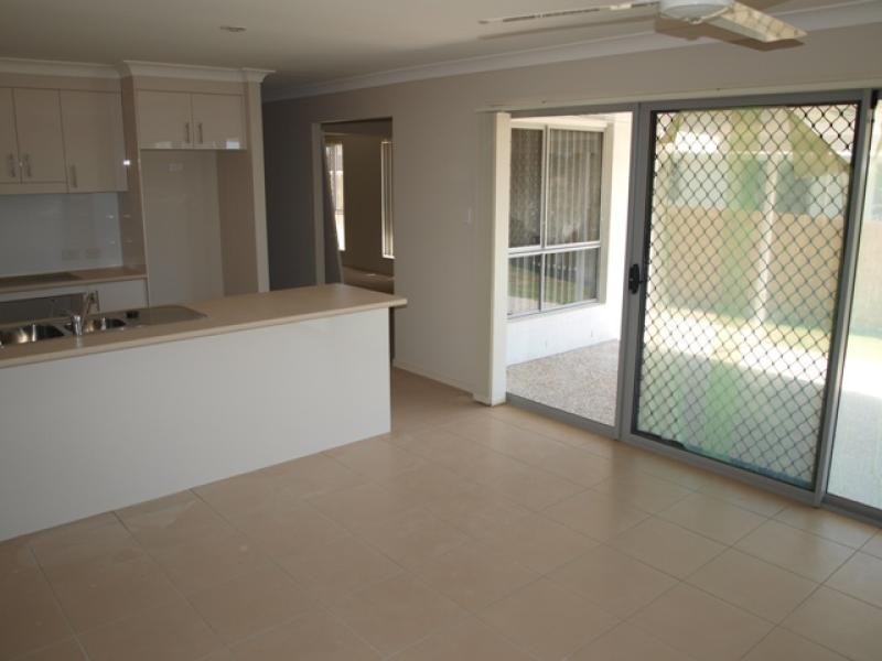 7 Rush Drive, Bundamba QLD 4304