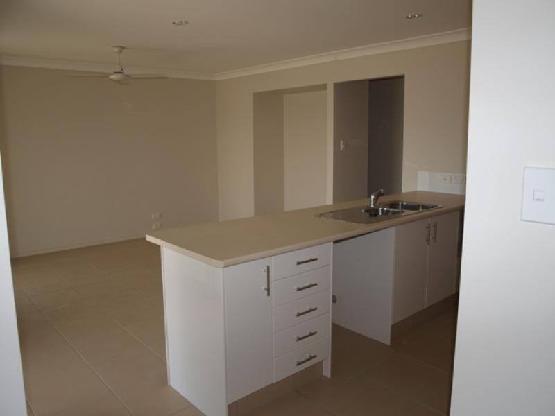 7 Rush Drive, Bundamba QLD 4304