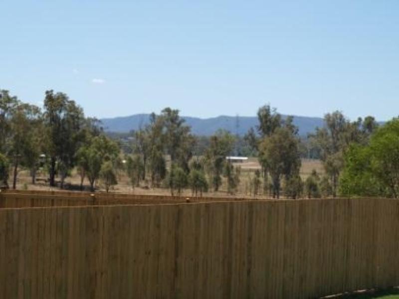 7 Rush Drive, Bundamba QLD 4304