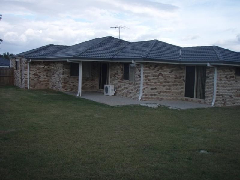 18 Angela Place, Yamanto QLD 4305