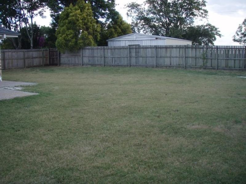 18 Angela Place, Yamanto QLD 4305