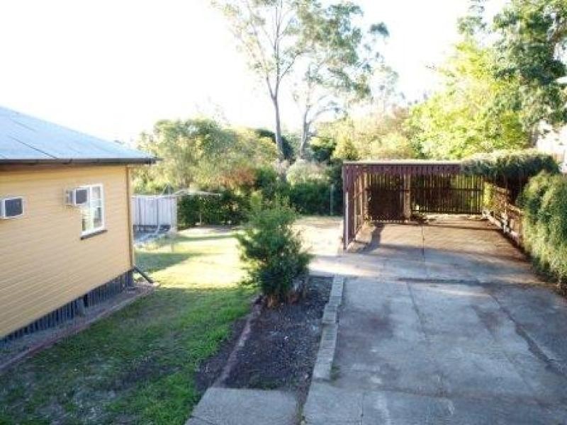 33 Ferrett Street, Sadliers Crossing QLD 4305