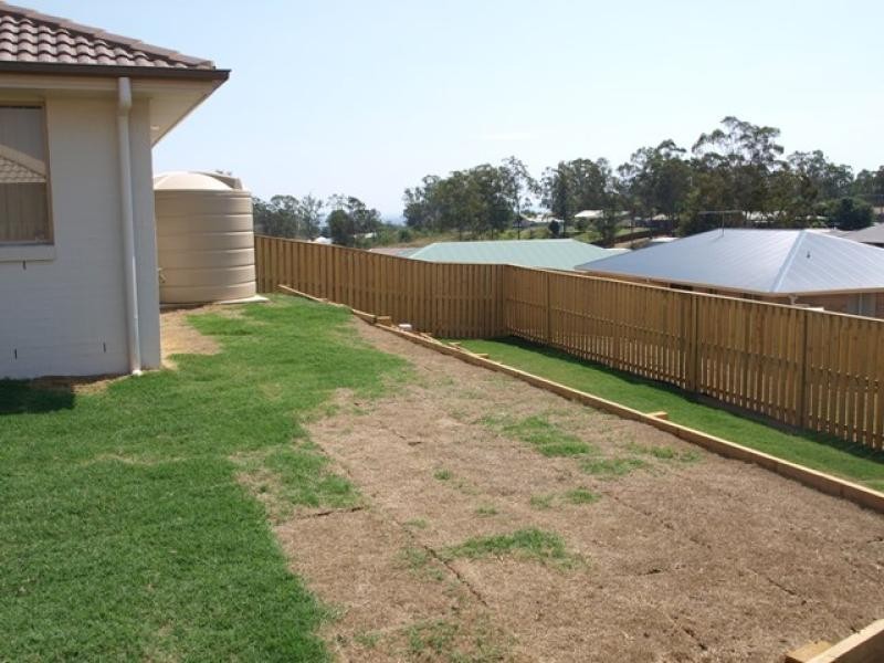 31 Eric Drive, Blackstone QLD 4304