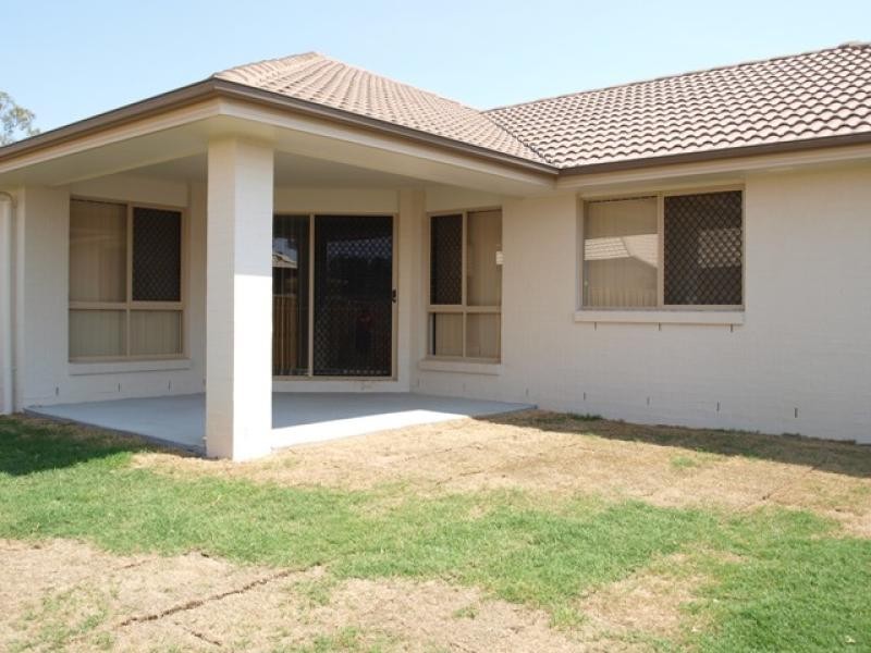 31 Eric Drive, Blackstone QLD 4304