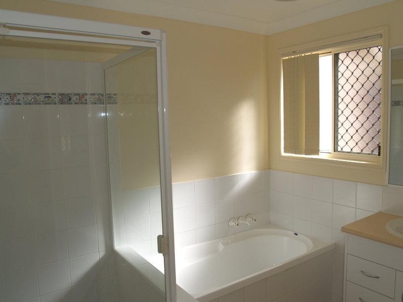 24 Kathleen Place, Yamanto QLD 4305