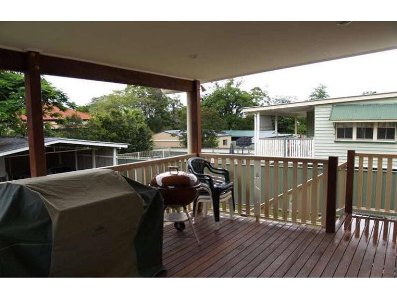 16 Quarry Street, Ipswich QLD 4305