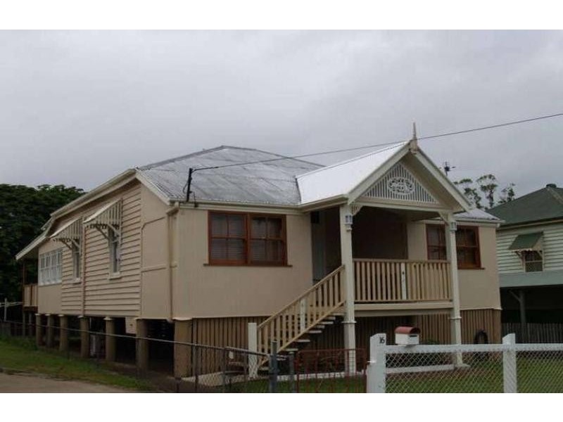 16 Quarry Street, Ipswich QLD 4305