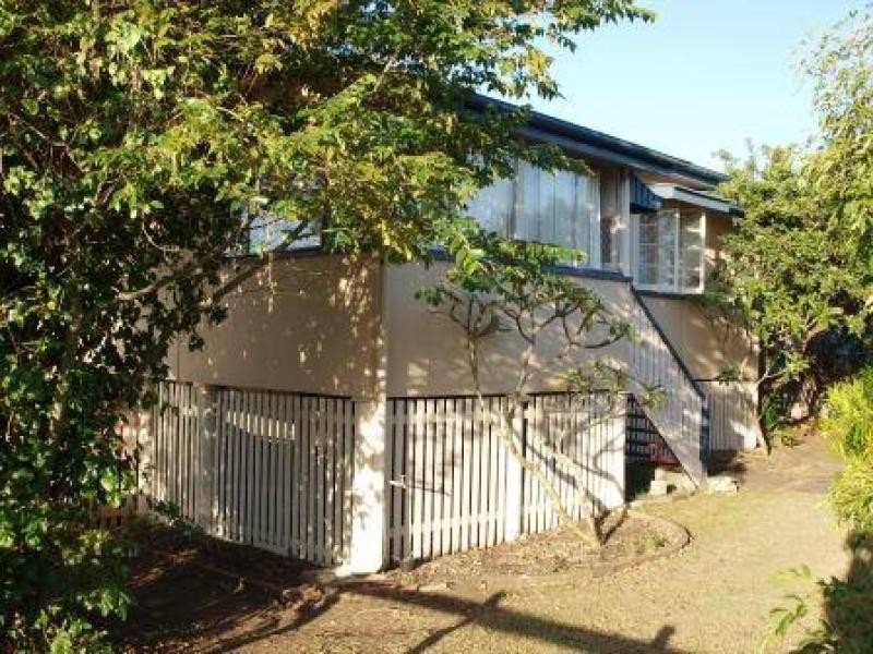 42 Brisbane Rd, East Ipswich QLD 4305