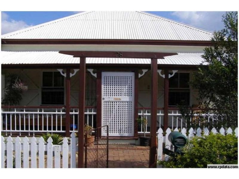 28 Park Street, Ipswich QLD 4305