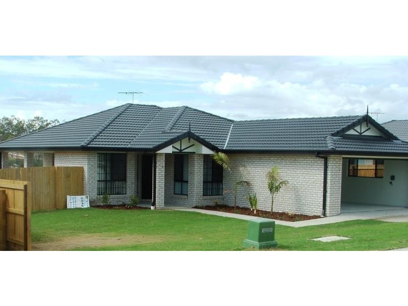 24 Sarah Drive, Yamanto QLD 4305