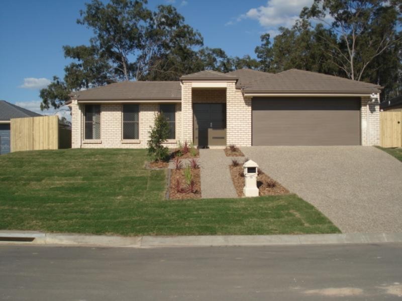 25 Benjamin Crt, Yamanto QLD 4305