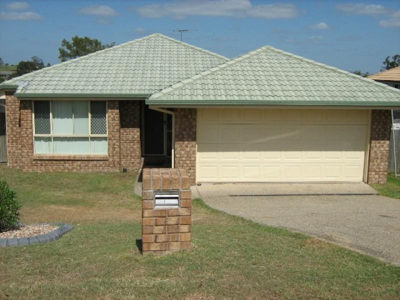 1 Kathleen Place, Yamanto QLD 4305