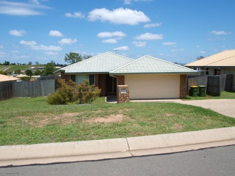 1 Kathleen Place, Yamanto QLD 4305
