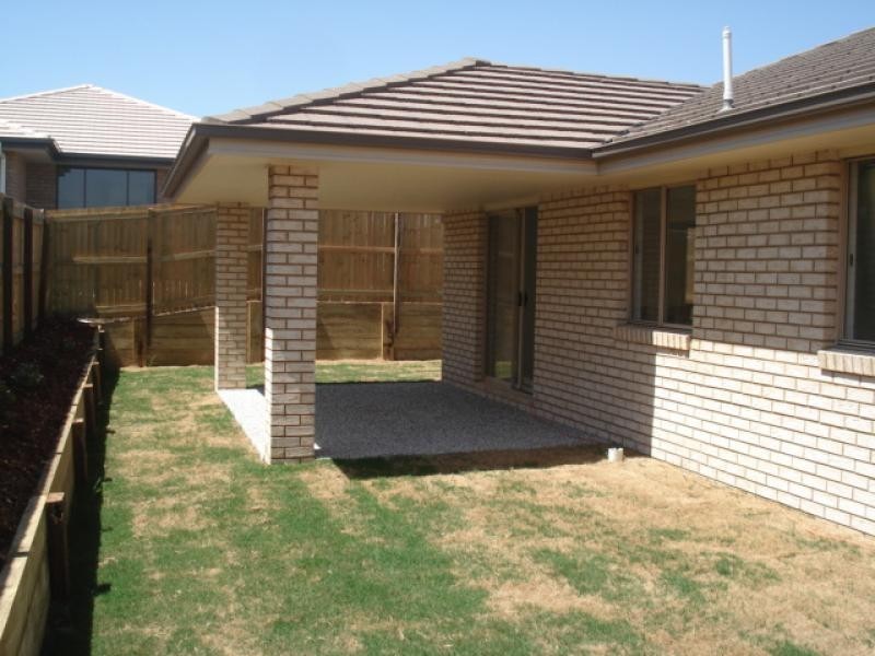 226 Henty Drive, Redbank Plains QLD 4301