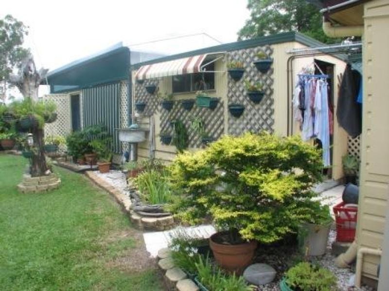 39 Crosshill St, Leichhardt QLD 4305