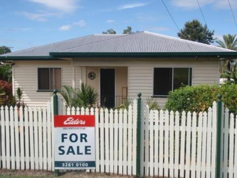 6 Law St, Bundamba QLD 4304