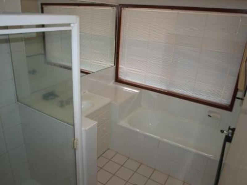 2 Sellars St, Karana Downs QLD 4306