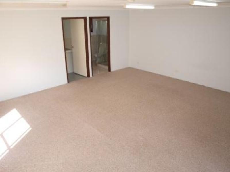 2 Sellars St, Karana Downs QLD 4306