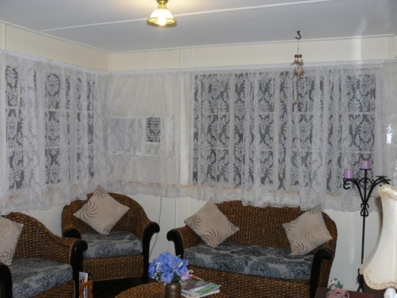 4 Cramb St, Eastern Heights QLD 4305