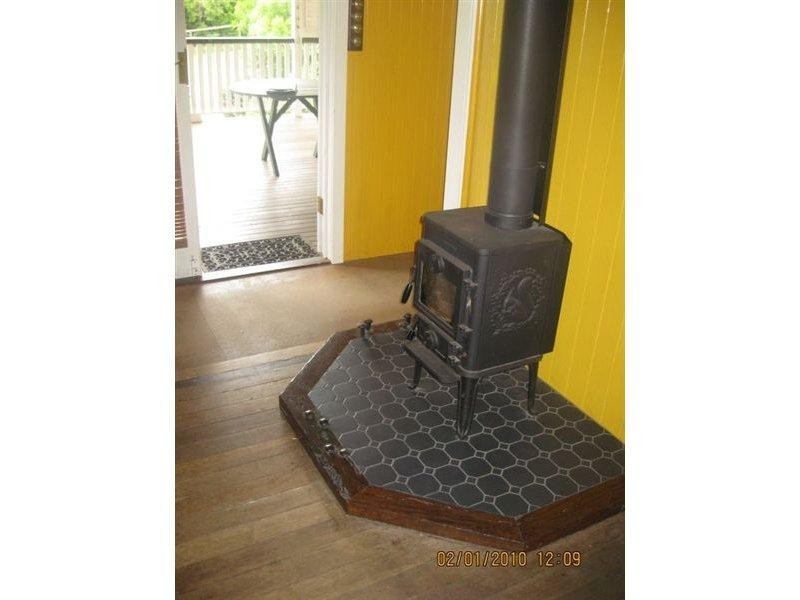 6 Brady Ct, Mount Crosby QLD 4306