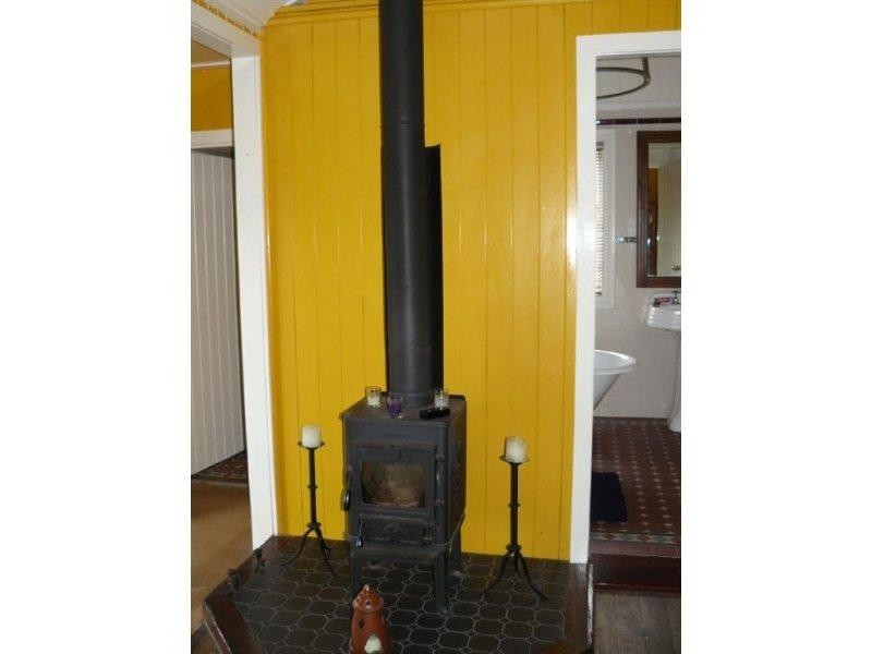 6 Brady Ct, Mount Crosby QLD 4306