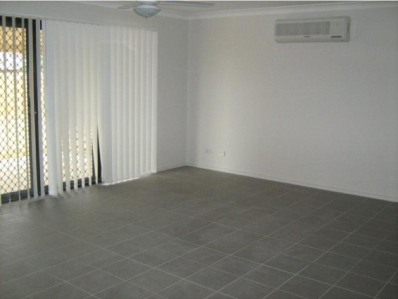 12 Bray St, Lowood QLD 4311