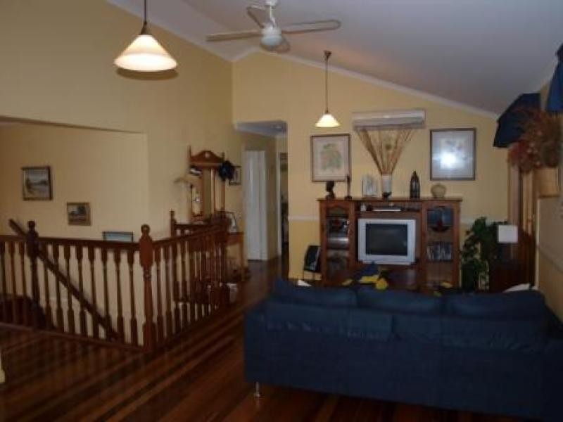 4 Boronia Ct, Collingwood Park QLD 4301